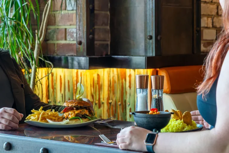 Hot Rocks Burger and Curry